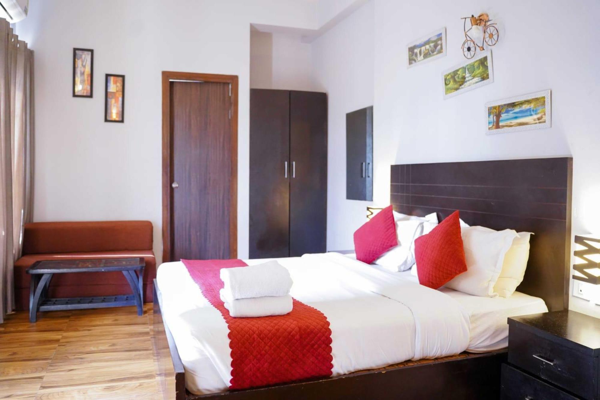 Vrindavan Dreams Hotel And Suites Eksteriør billede