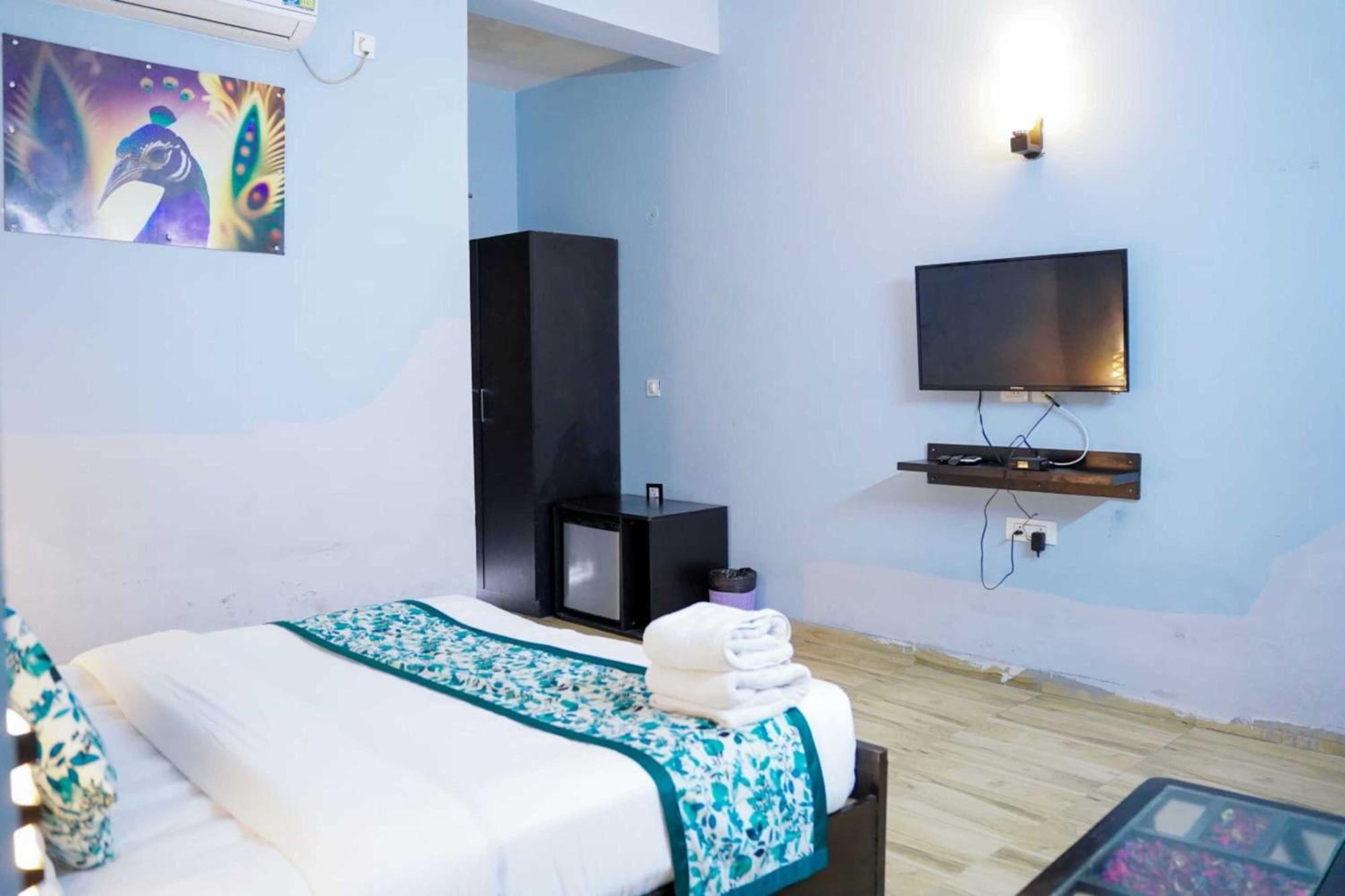 Vrindavan Dreams Hotel And Suites Eksteriør billede