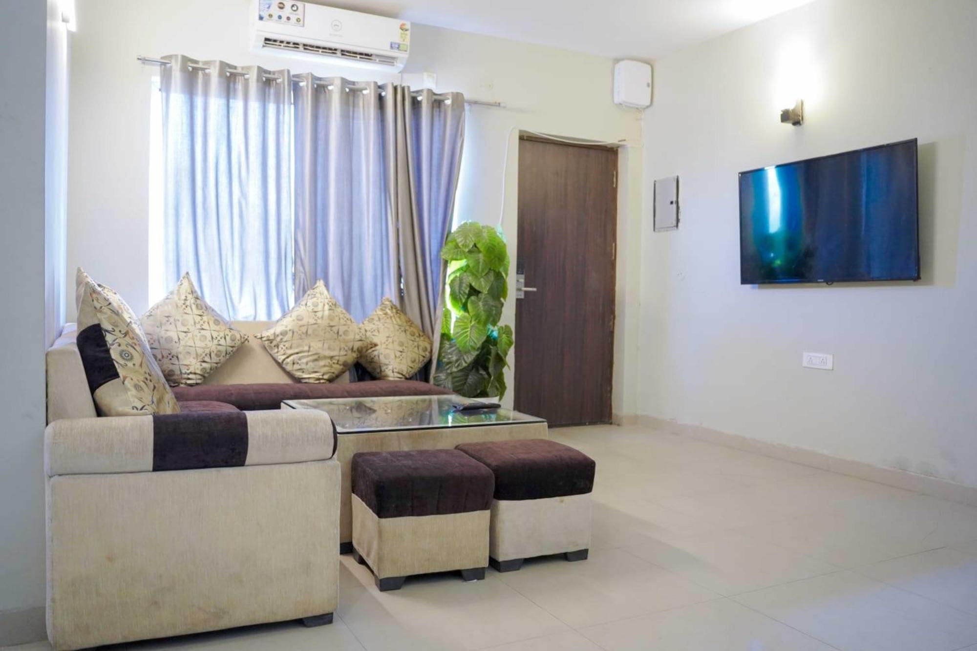 Vrindavan Dreams Hotel And Suites Eksteriør billede